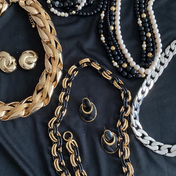 Vintage choker/necklace. Bundle of 4 sets. - Picture 2 of 2